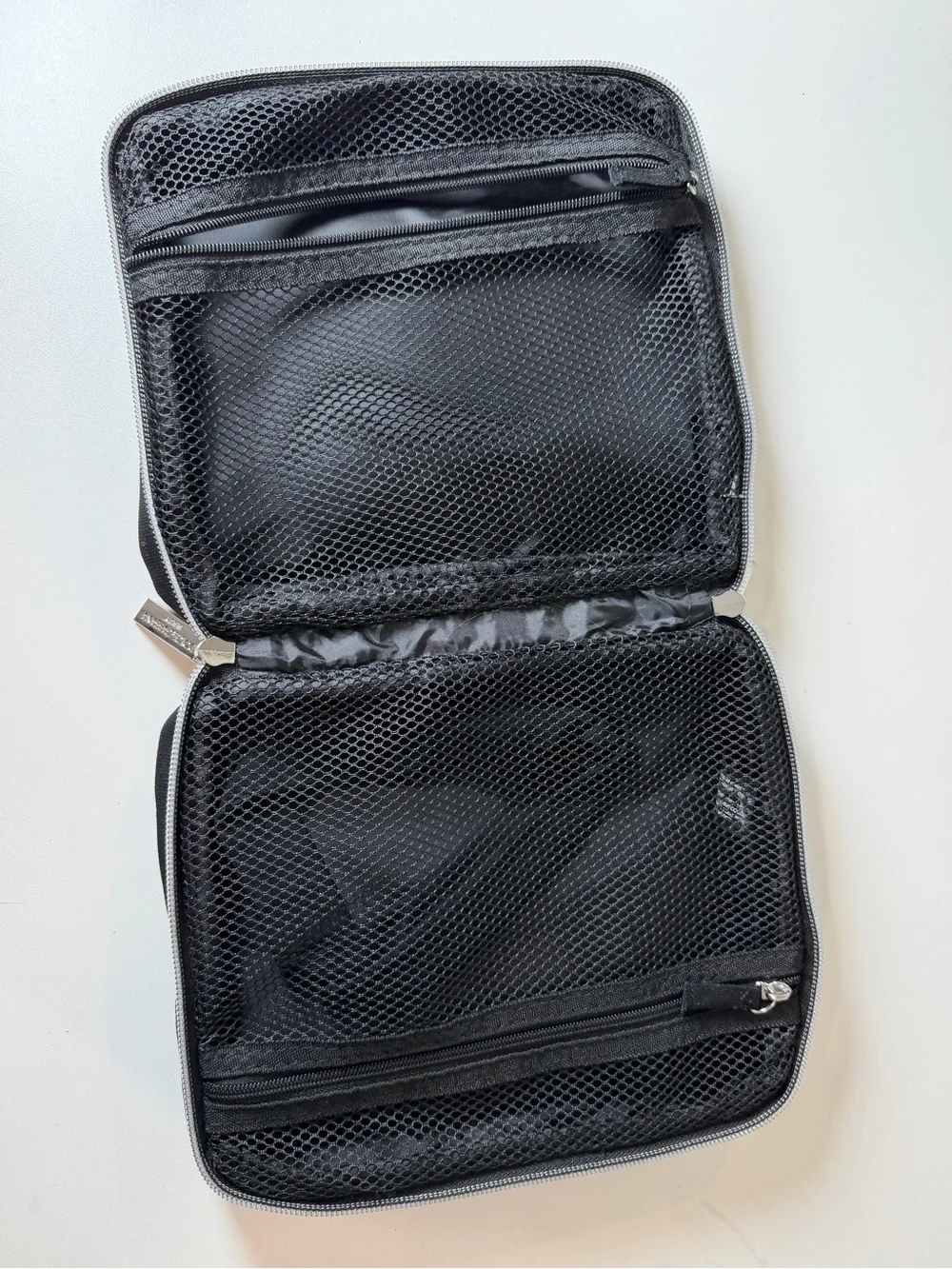 Dolce & Gabbana compact zip